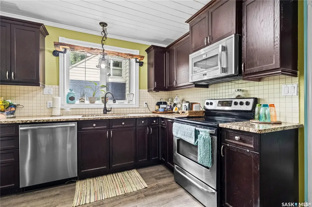 616 20th Street W Prince Albert SK S6V 4H3