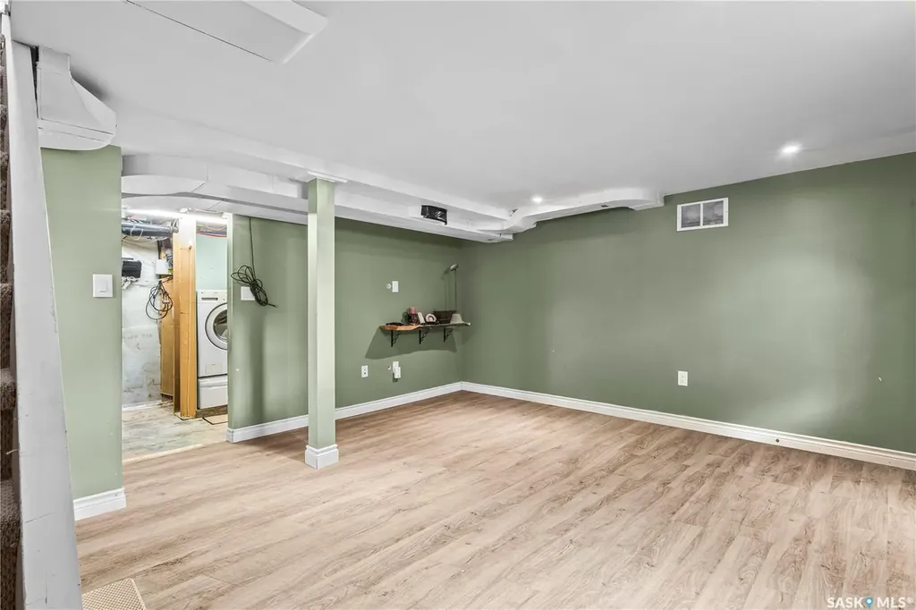 616 20th Street W Prince Albert SK S6V 4H3