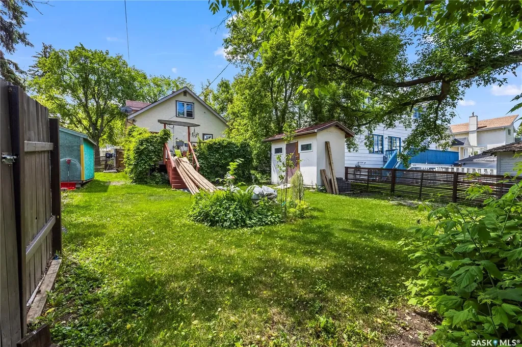 616 20th Street W Prince Albert SK S6V 4H3