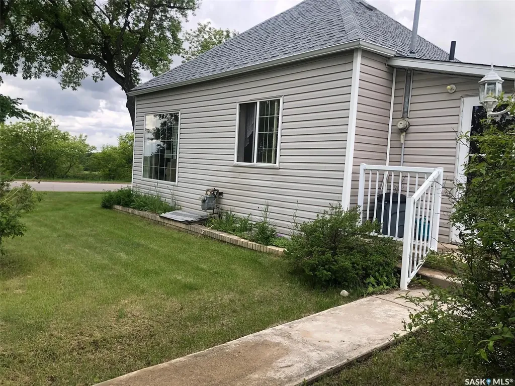48 Highway Avenue E Preeceville SK S0A 3B0