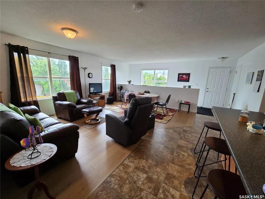 1275 South Railway Street E Swift Current SK S9H 5P3
