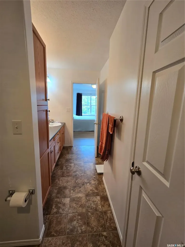 1275 South Railway Street E Swift Current SK S9H 5P3