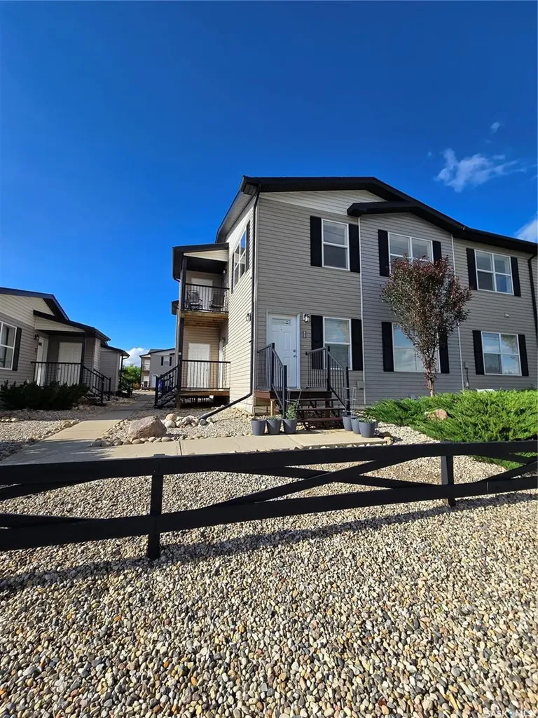 1275 South Railway Street E Swift Current SK S9H 5P3