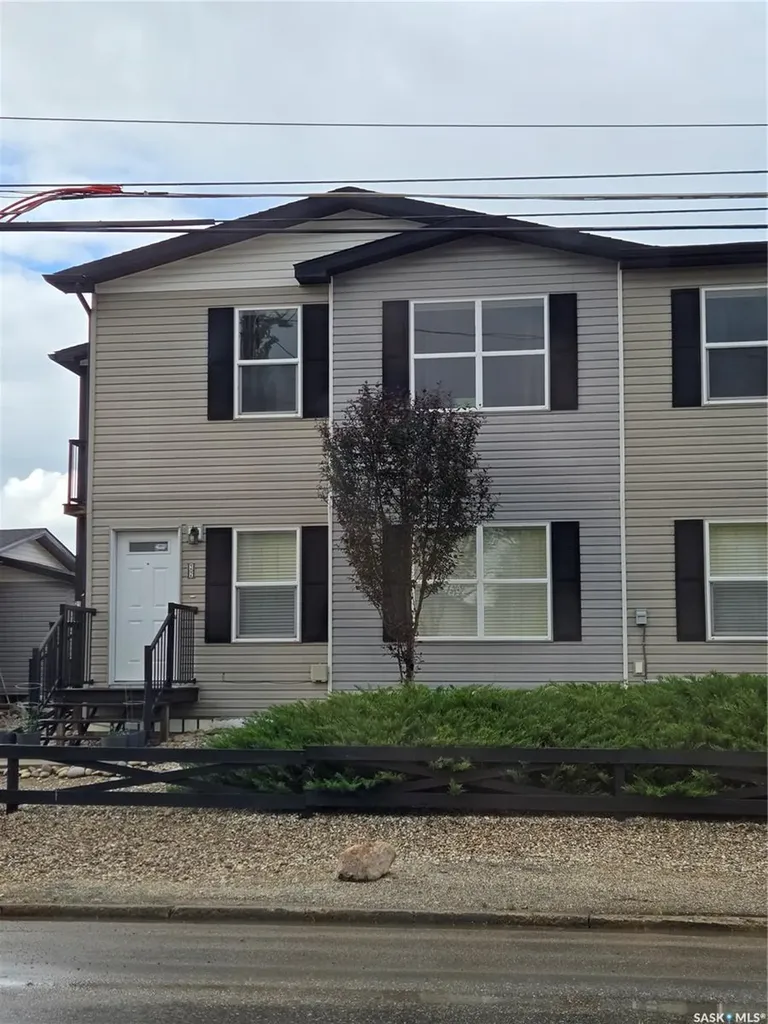 1275 South Railway Street E Swift Current SK S9H 5P3