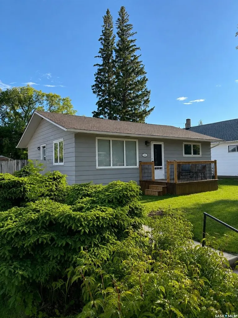 3015 5th Street Rosthern SK S0K 3R0