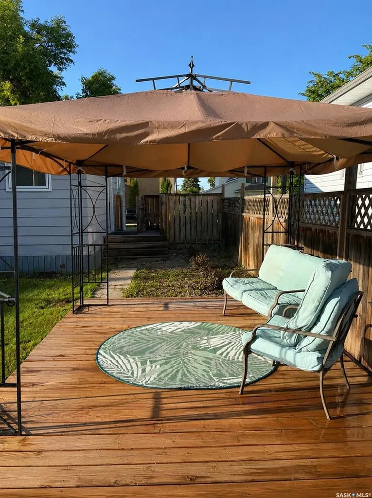 3015 5th Street Rosthern SK S0K 3R0