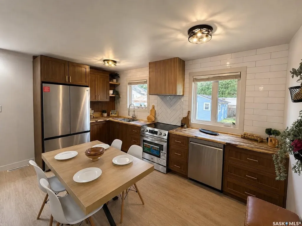 3015 5th Street Rosthern SK S0K 3R0