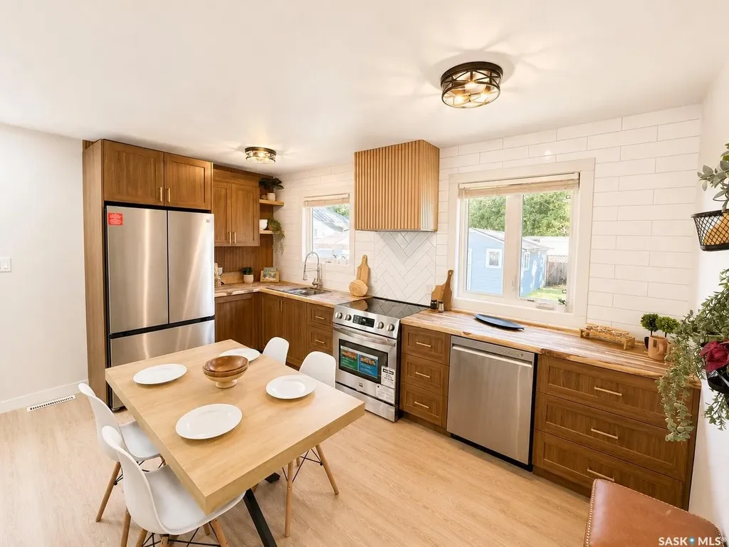 3015 5th Street Rosthern SK S0K 3R0