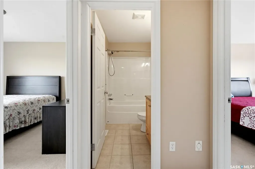 118 Pawlychenko Lane Saskatoon SK S7V 1K1