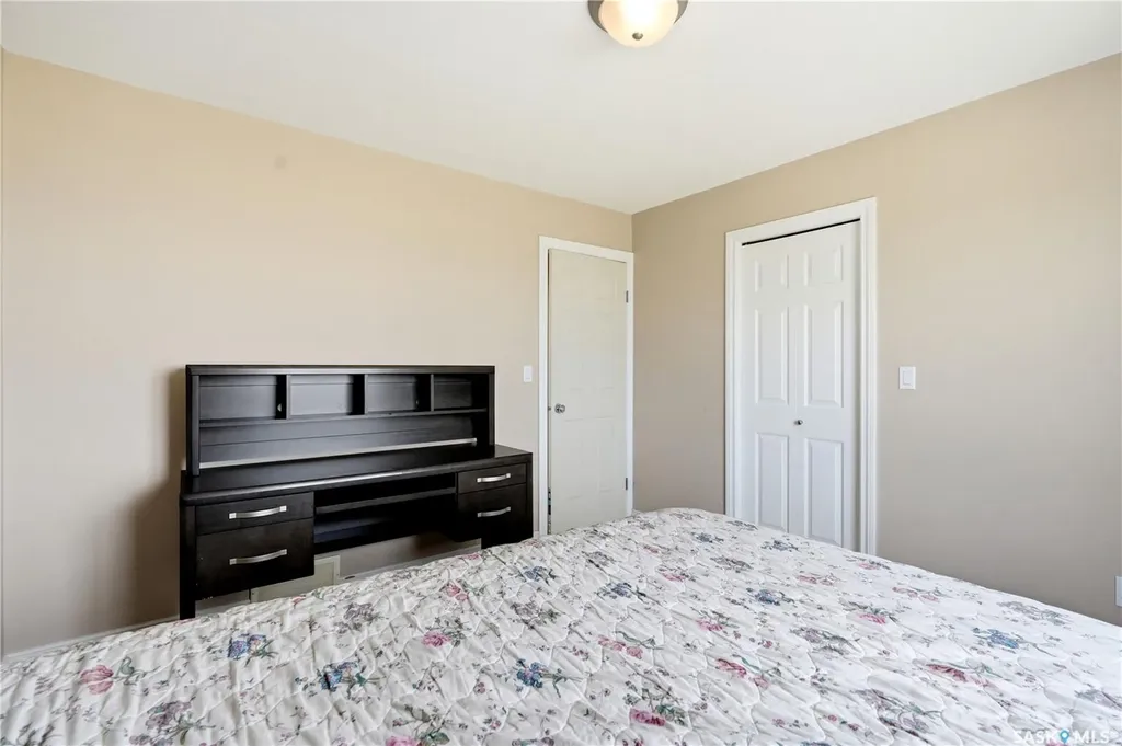 118 Pawlychenko Lane Saskatoon SK S7V 1K1