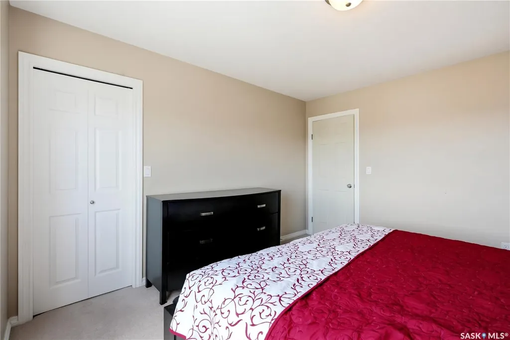 118 Pawlychenko Lane Saskatoon SK S7V 1K1