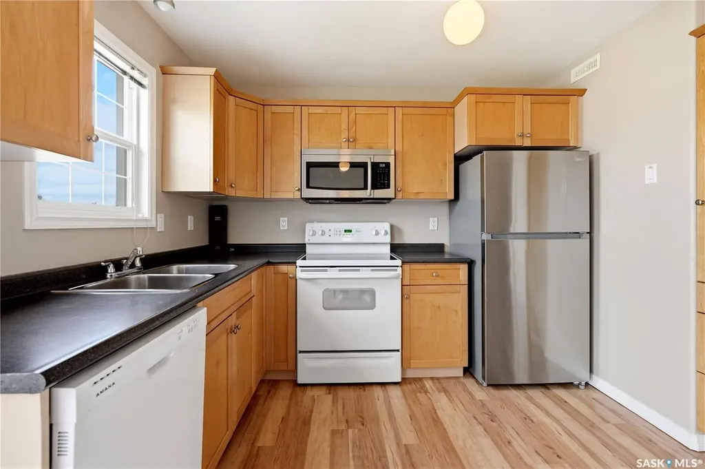118 Pawlychenko Lane Saskatoon SK S7V 1K1