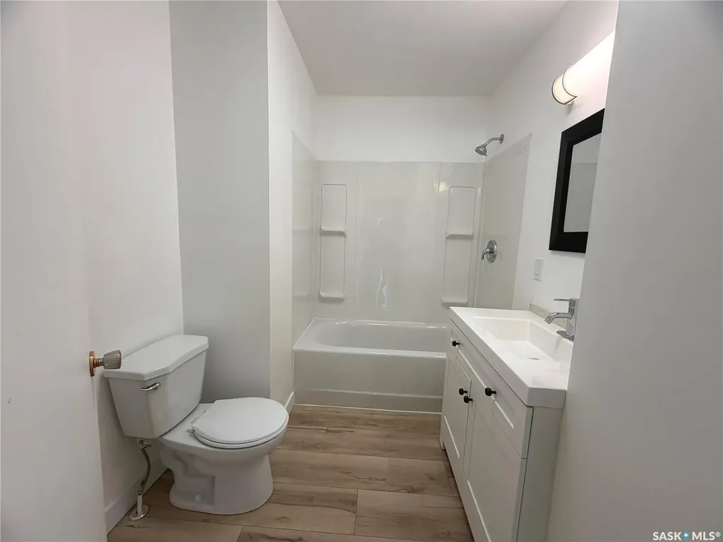206 Watson Street Lipton SK S0G 3B0