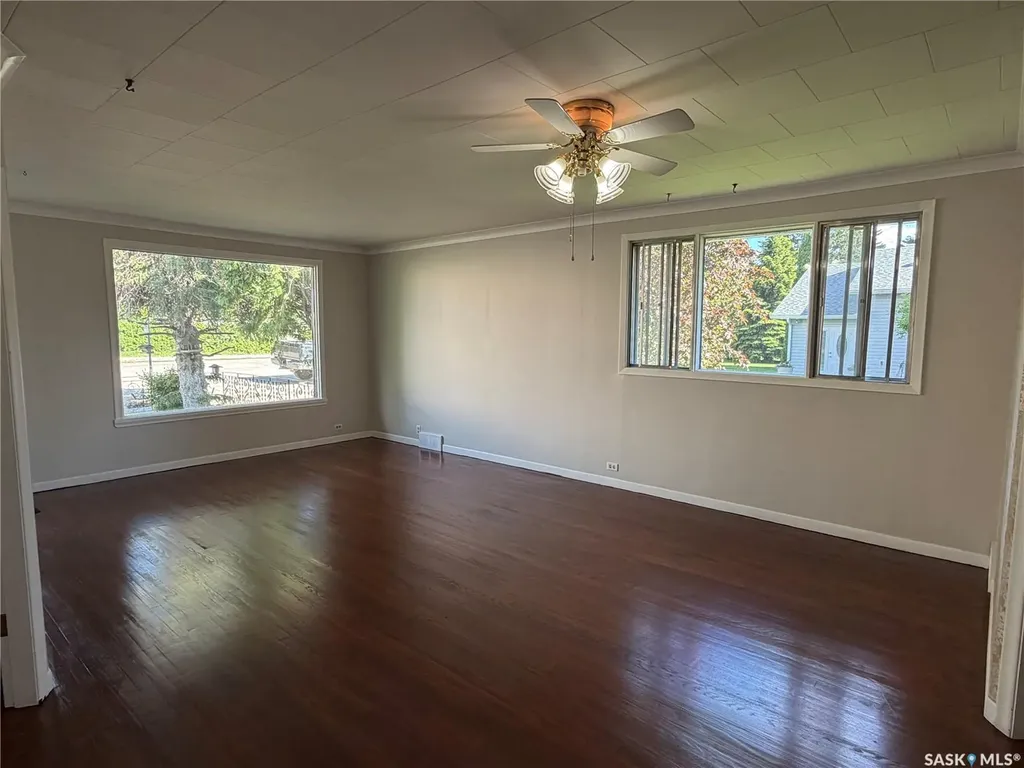 206 Watson Street Lipton SK S0G 3B0