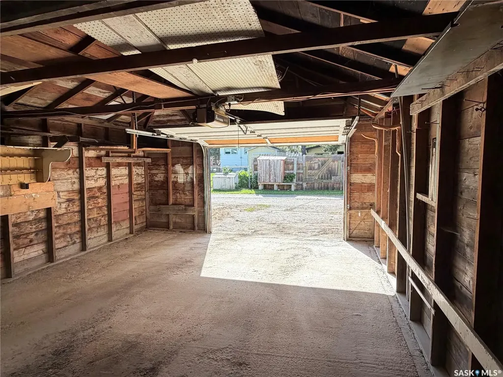 206 Watson Street Lipton SK S0G 3B0