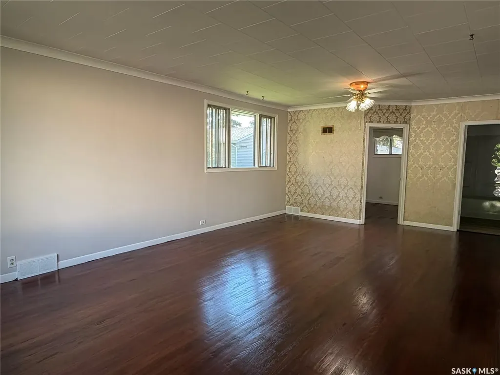 206 Watson Street Lipton SK S0G 3B0