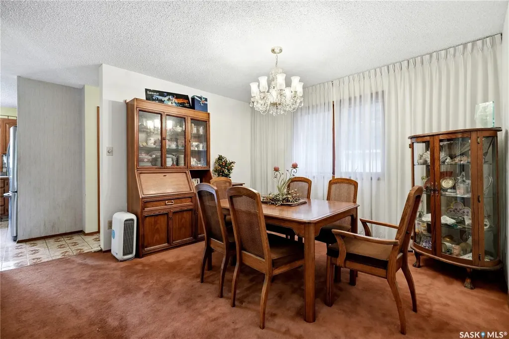 211 Keeley Crescent Saskatoon SK S7J 4B9