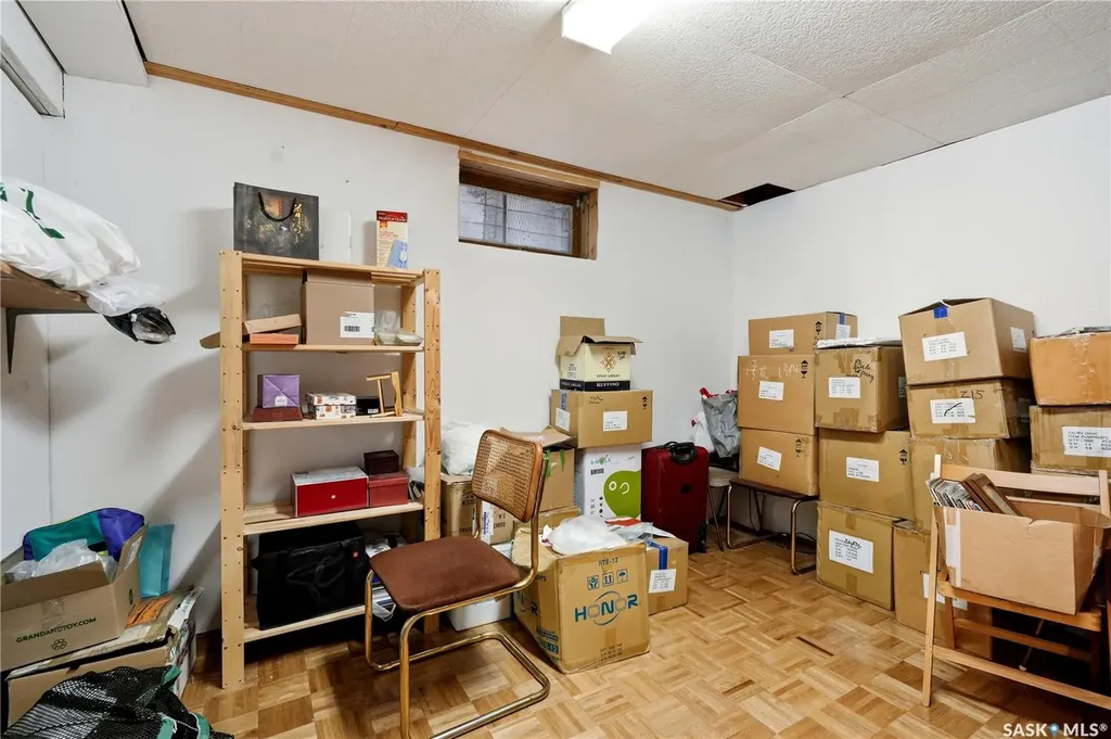 211 Keeley Crescent Saskatoon SK S7J 4B9