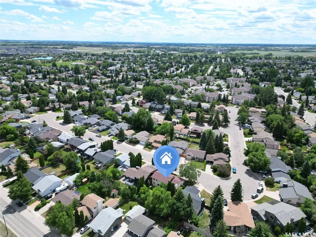 211 Keeley Crescent Saskatoon SK S7J 4B9
