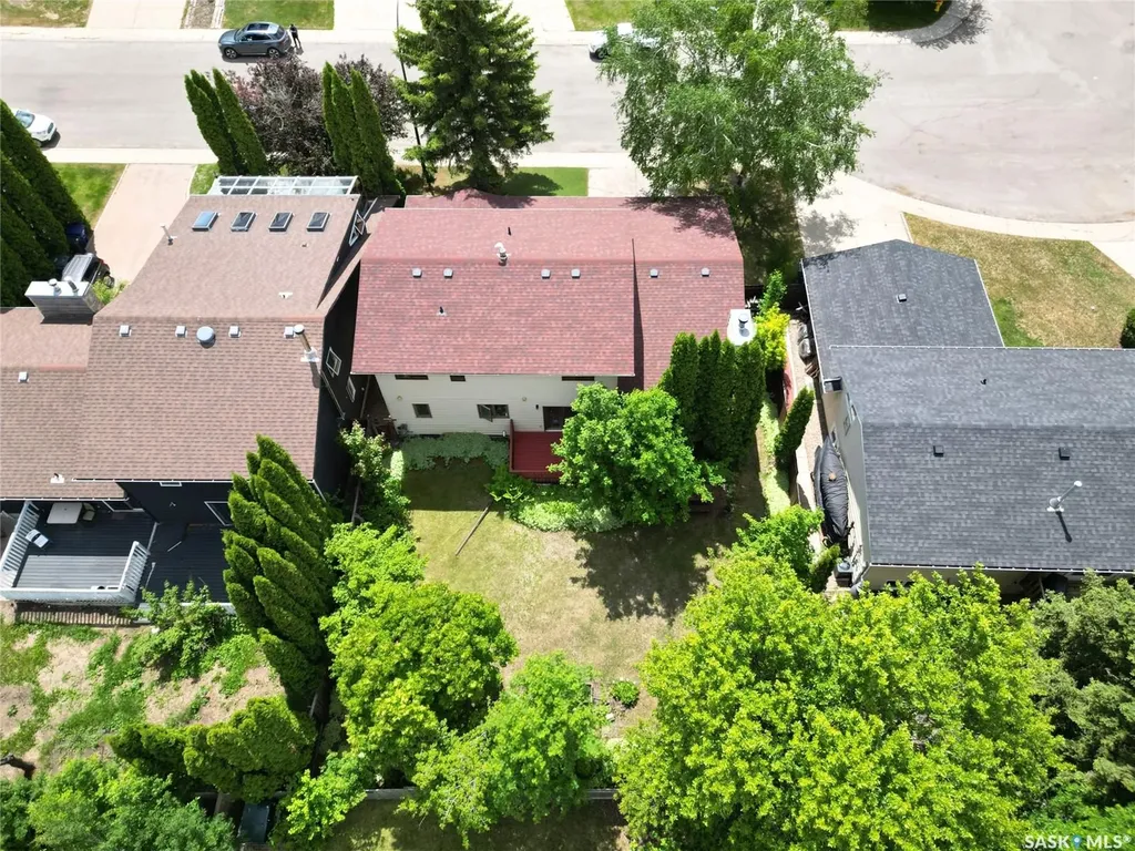 211 Keeley Crescent Saskatoon SK S7J 4B9