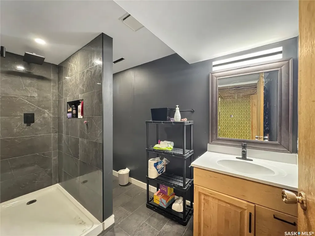 1321 108th Street North Battleford SK S9A 2B6