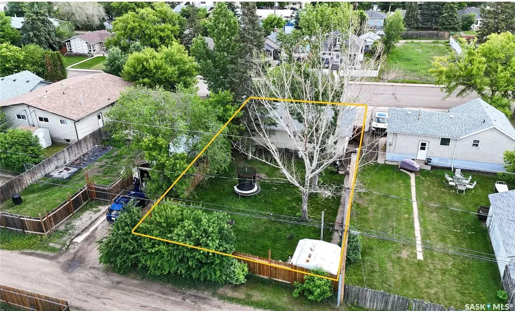 1321 108th Street North Battleford SK S9A 2B6