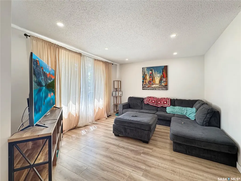1321 108th Street North Battleford SK S9A 2B6