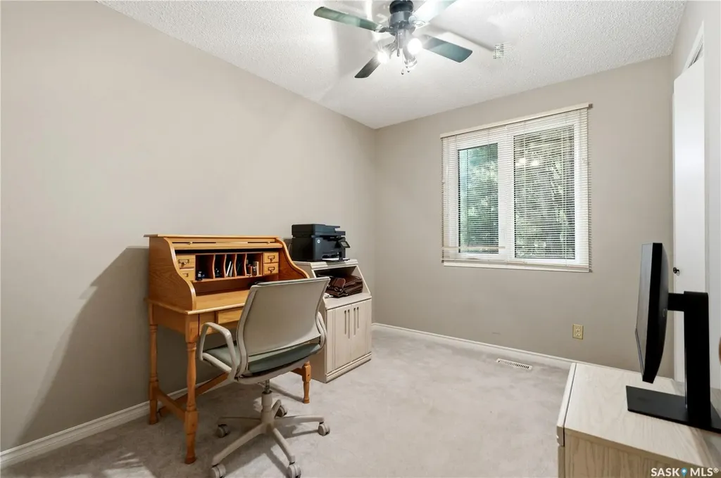 441 Capilano Drive Saskatoon SK S7K 4J6