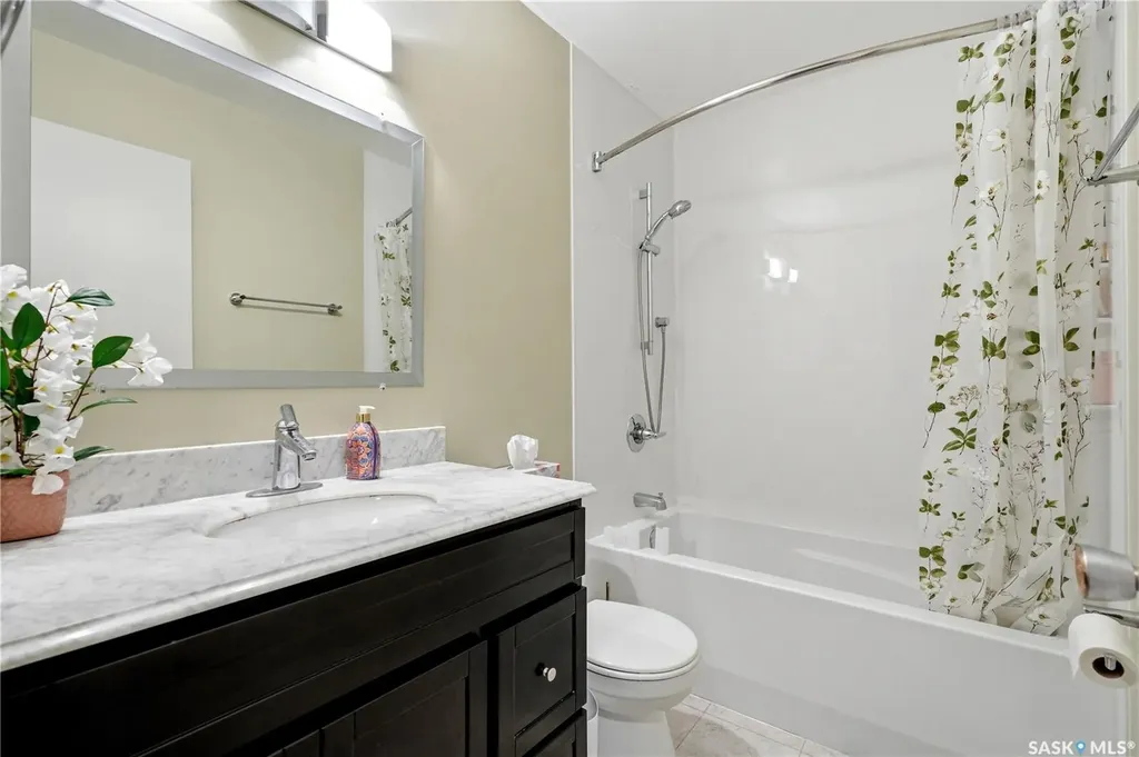 441 Capilano Drive Saskatoon SK S7K 4J6