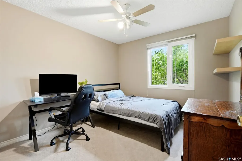 441 Capilano Drive Saskatoon SK S7K 4J6