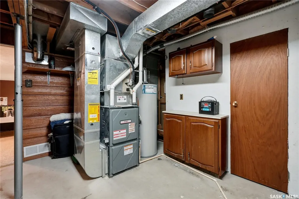 441 Capilano Drive Saskatoon SK S7K 4J6