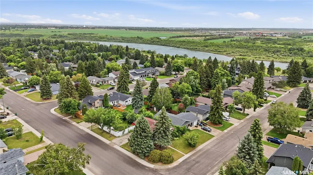 441 Capilano Drive Saskatoon SK S7K 4J6