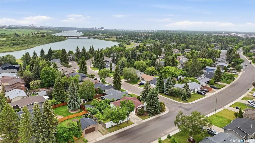 441 Capilano Drive Saskatoon SK S7K 4J6