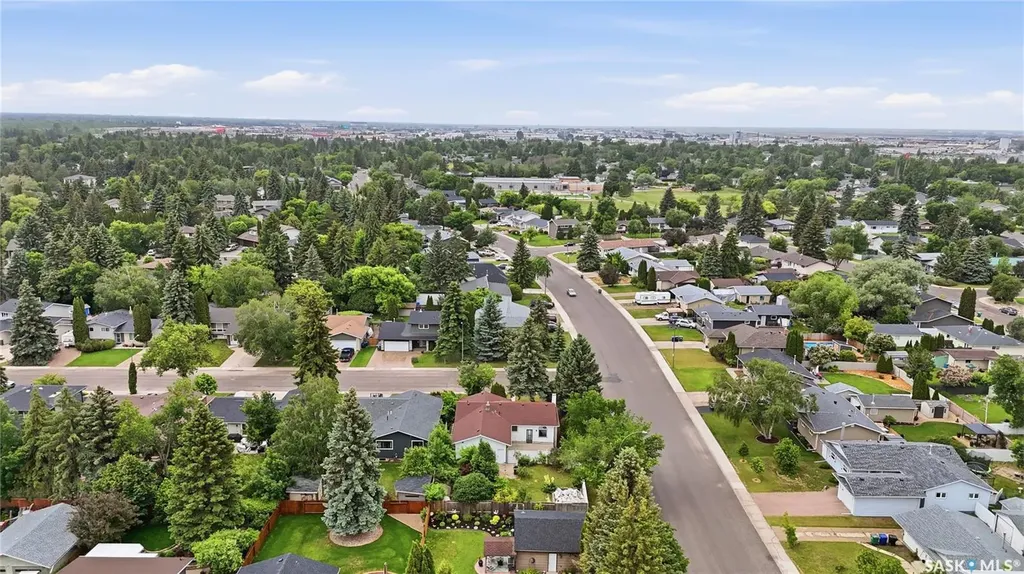 441 Capilano Drive Saskatoon SK S7K 4J6