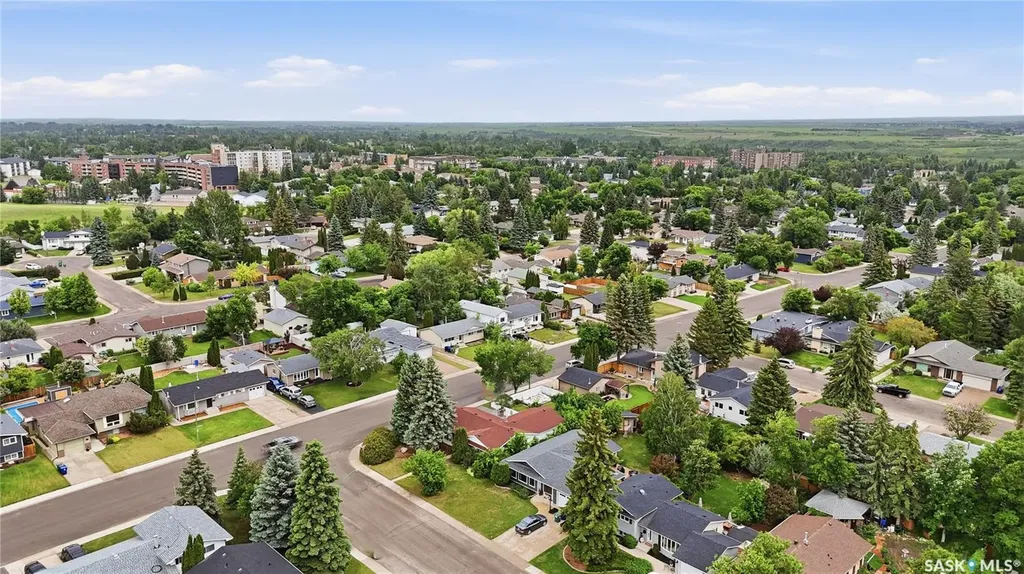 441 Capilano Drive Saskatoon SK S7K 4J6