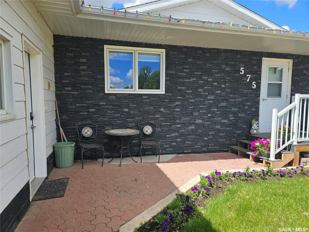 575 9th Street W Shaunavon SK S0N 2M0