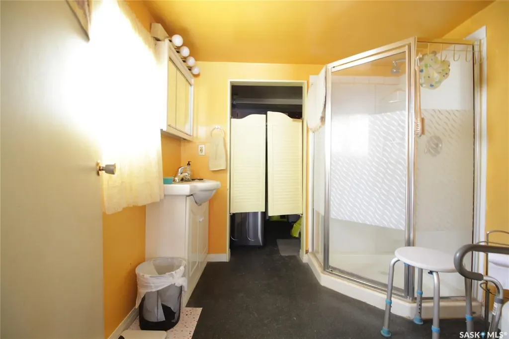 610 Broadway Avenue Moosomin SK S0G 3N0