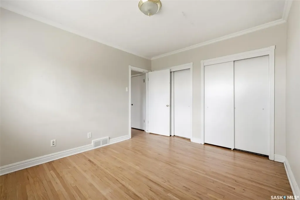 10 Lamont Crescent Regina SK S4S 4A4