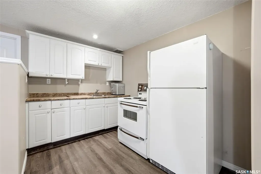 10 Lamont Crescent Regina SK S4S 4A4