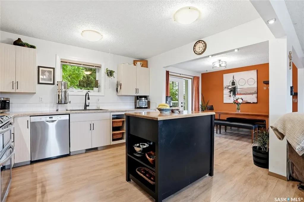 447 Ball Way Saskatoon SK S7K 6E6
