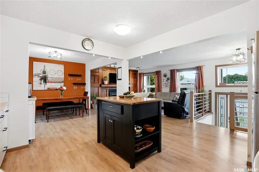 447 Ball Way Saskatoon SK S7K 6E6