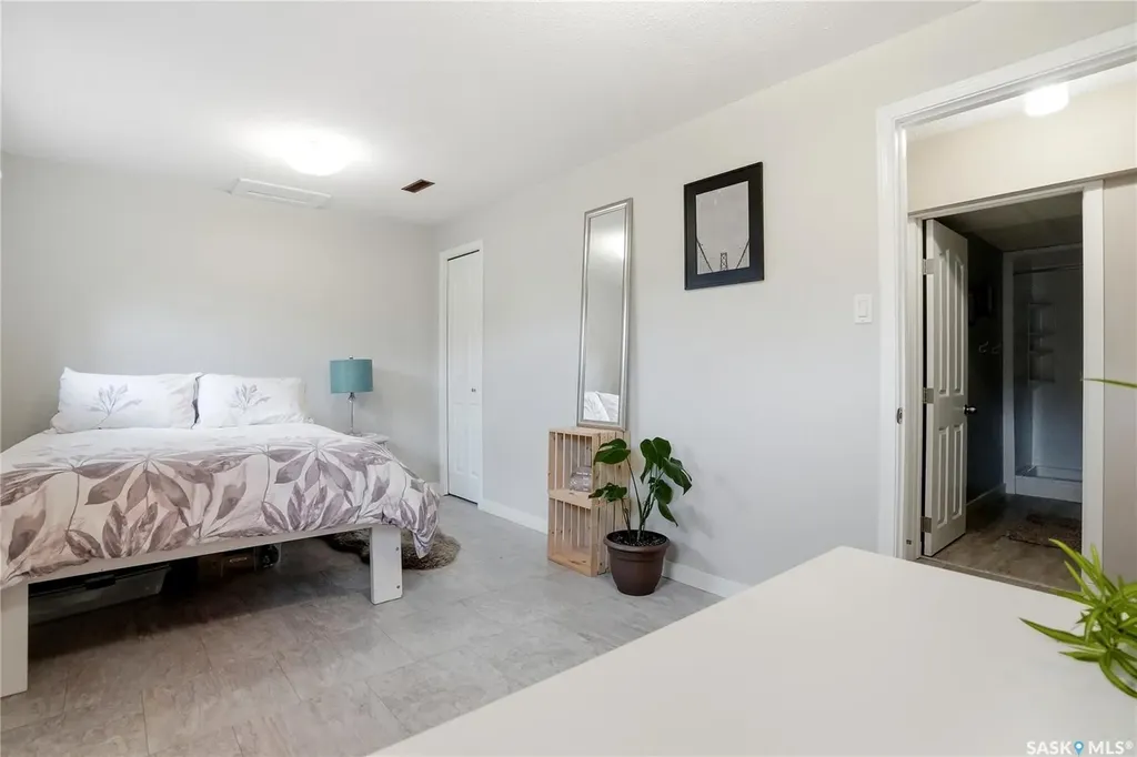 447 Ball Way Saskatoon SK S7K 6E6