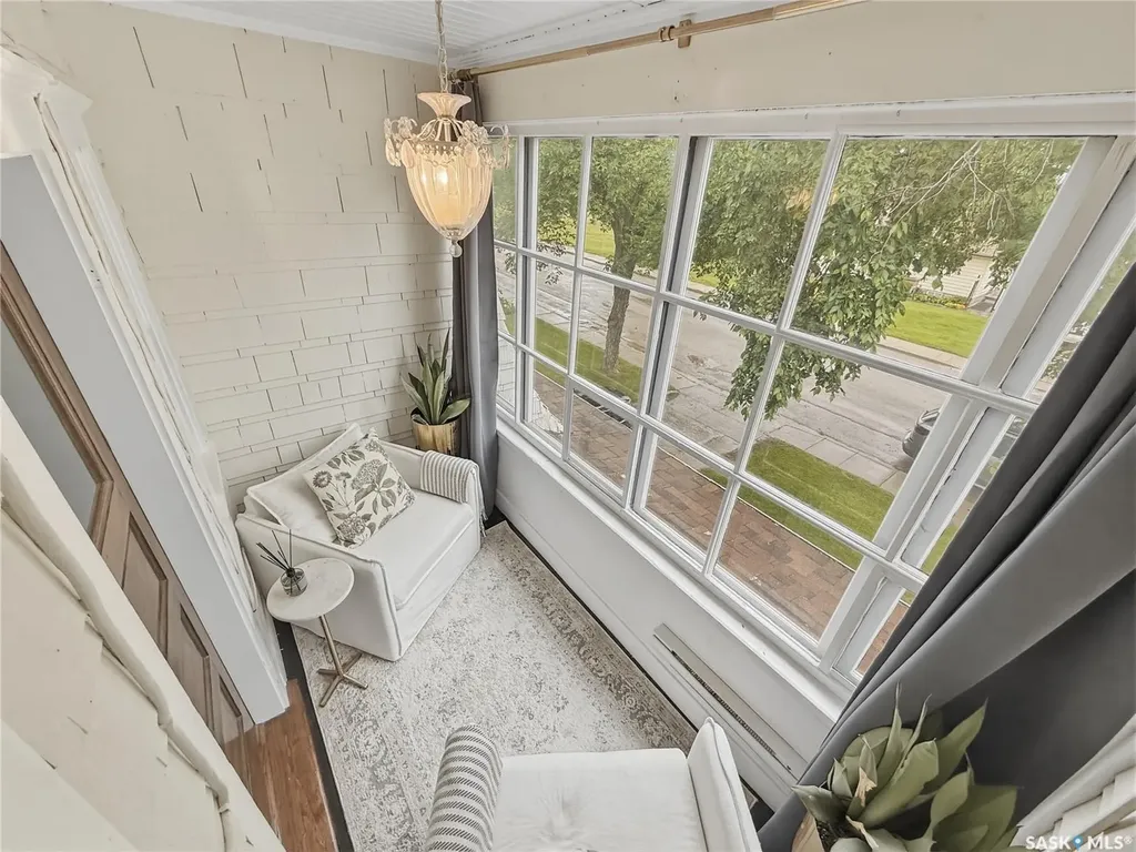 554 4th Avenue NE Swift Current SK S9H 2K2