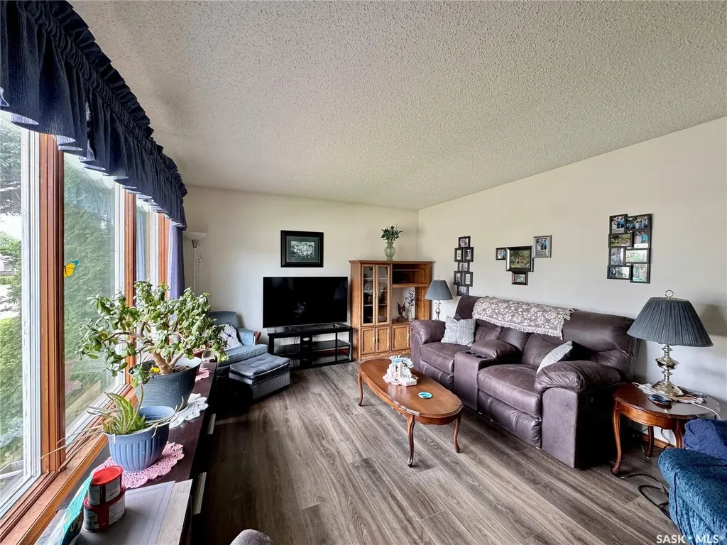 136 Darlington Street E Yorkton SK S3N 0E1