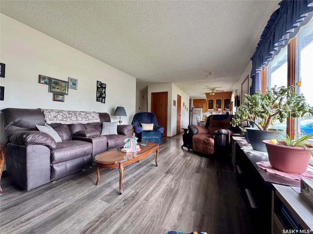 136 Darlington Street E Yorkton SK S3N 0E1