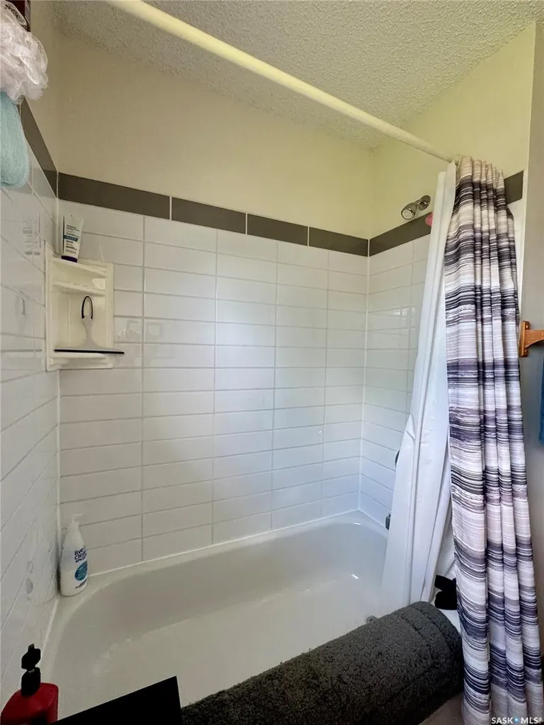 136 Darlington Street E Yorkton SK S3N 0E1