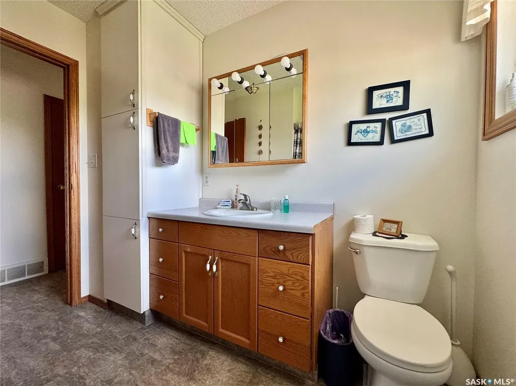 136 Darlington Street E Yorkton SK S3N 0E1