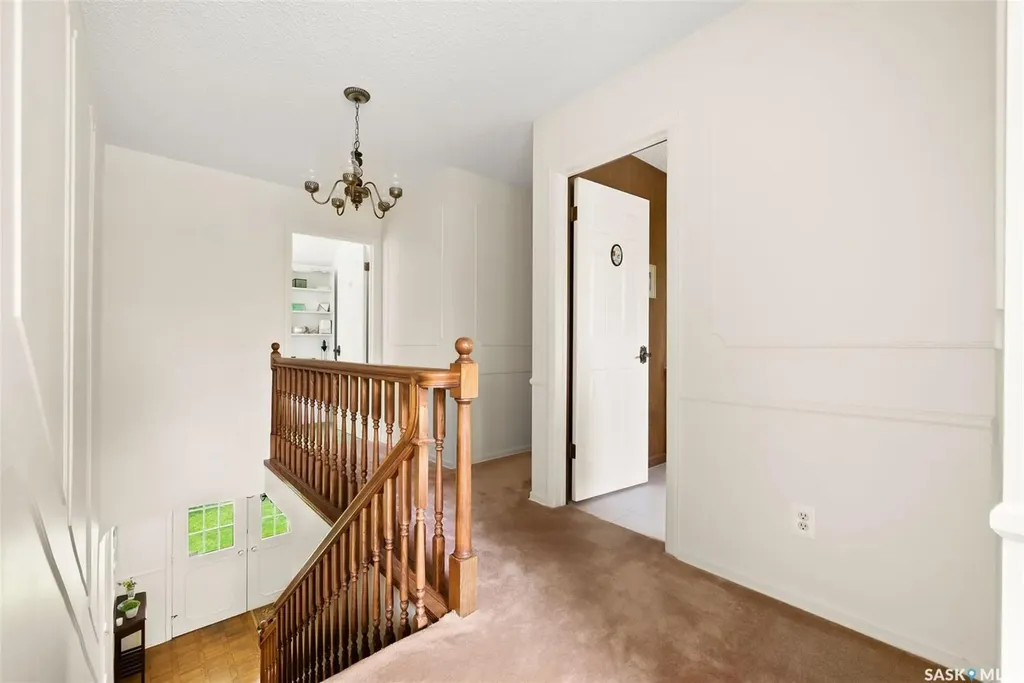 70 Lowry Place Regina SK S4S 6C7