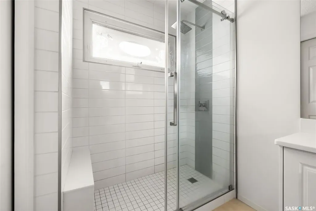 70 Lowry Place Regina SK S4S 6C7