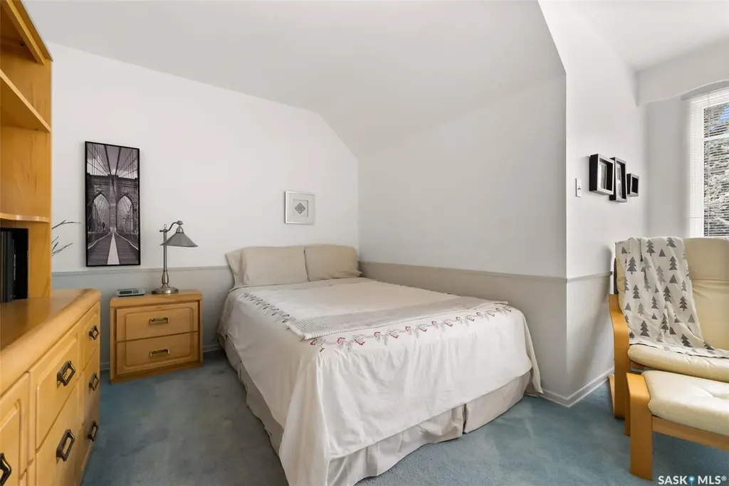 70 Lowry Place Regina SK S4S 6C7